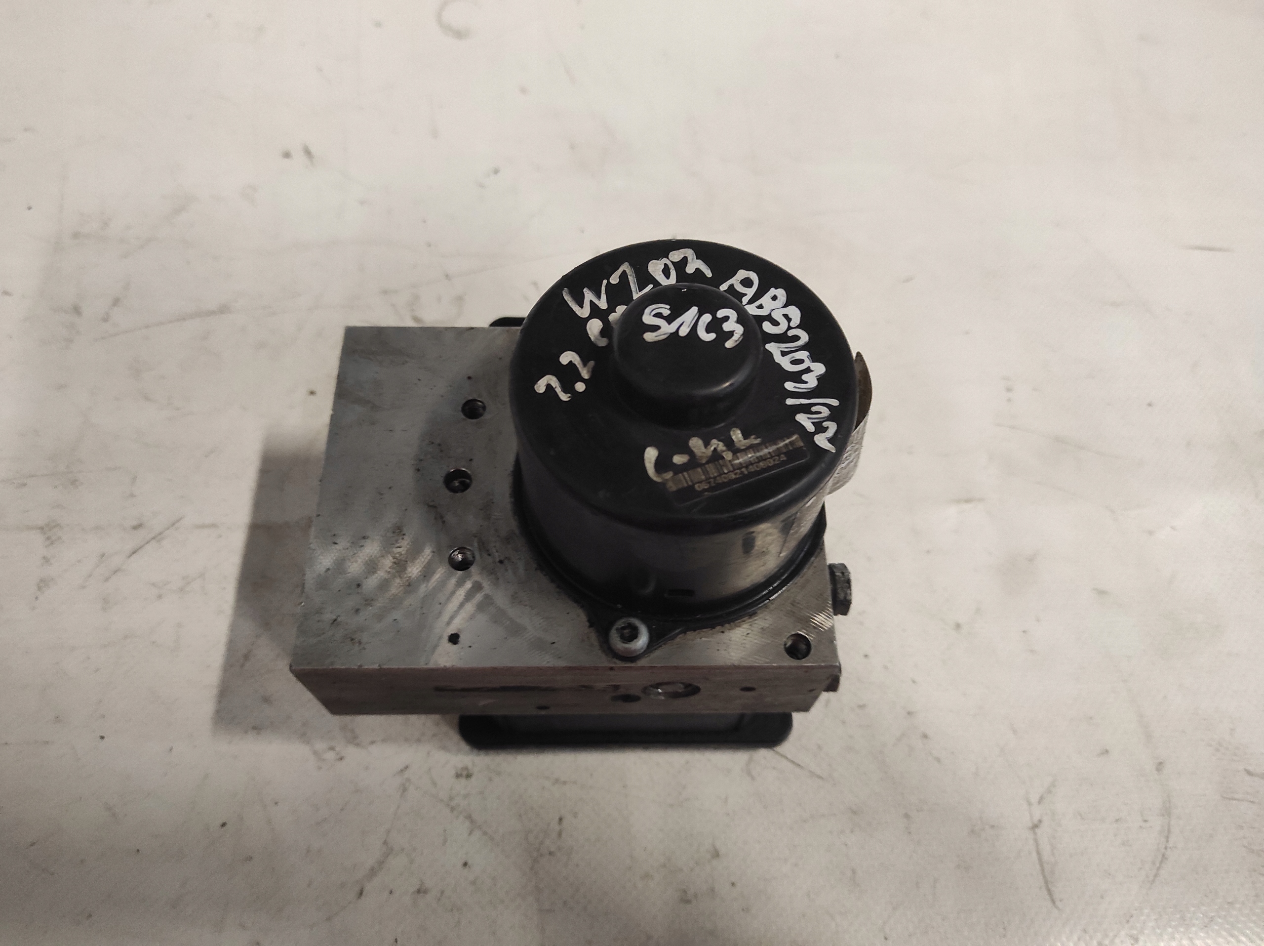 Pompa ABS Mercedes W 203 A2095450232 00009287D2
