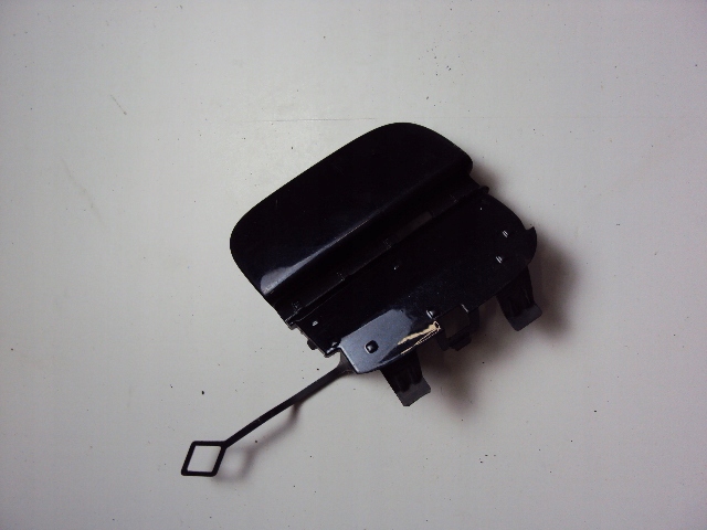 A1668857222 - Крышка крюка передняя MERCEDES ML W166 2011-2015