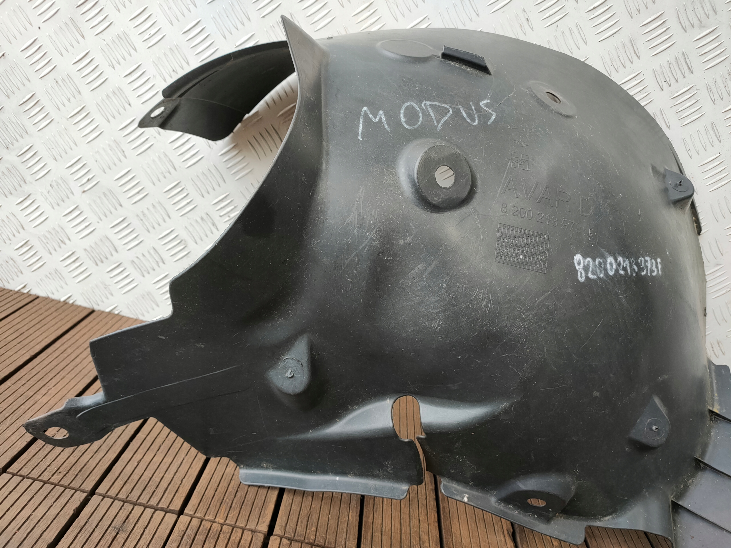 RENAULT MODUS 04-12 mudguard front right front 8200213973F OE