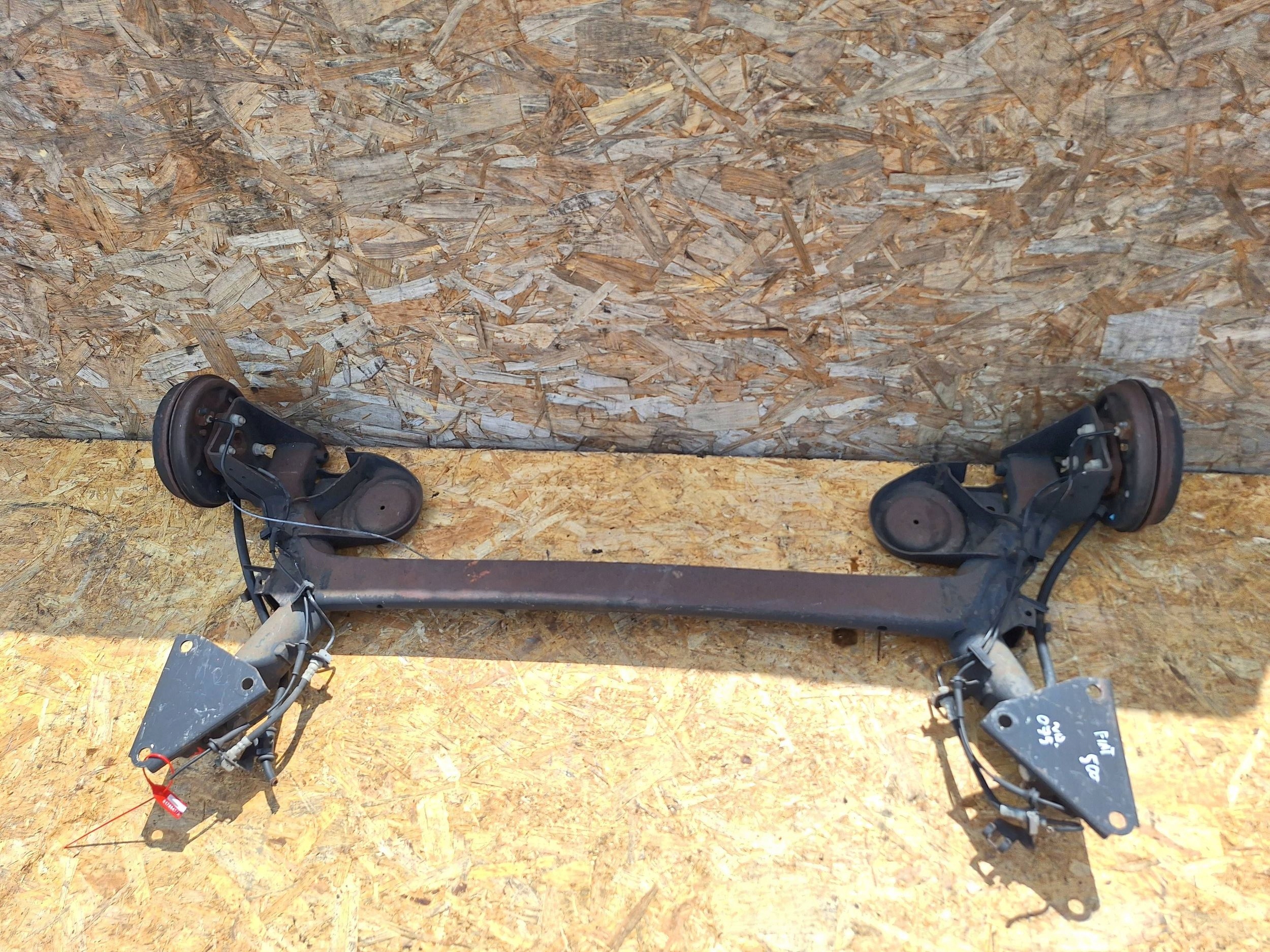 axis rear part FIAT 500 07
