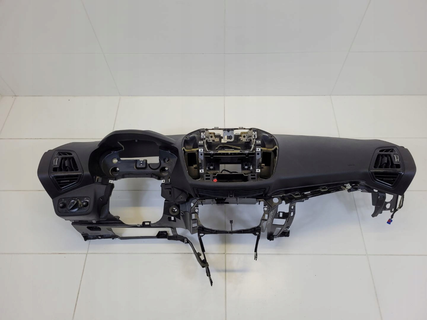 dashboard instrument panel console Ford Kuga 2 2016 1755688