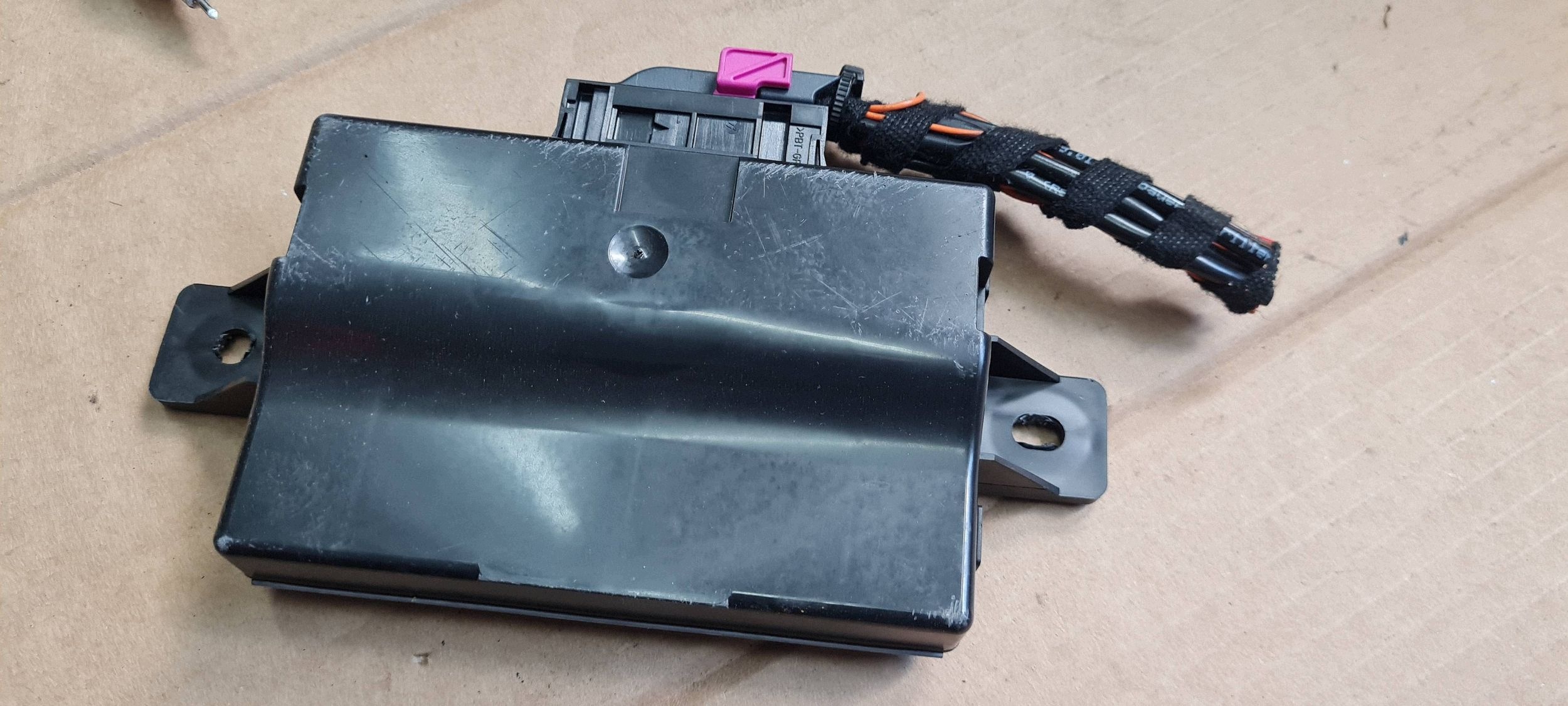 A7 4G MODEL control unit GATEWAY connecting spoiler 4G0907468E A6 C7 4G