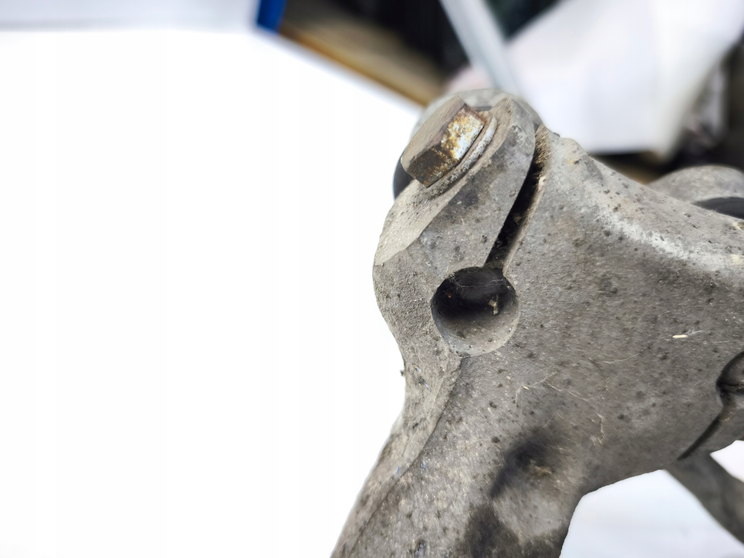 swing right front AUDI A4 B8 A5 8T Q5 8R 8K0407258G