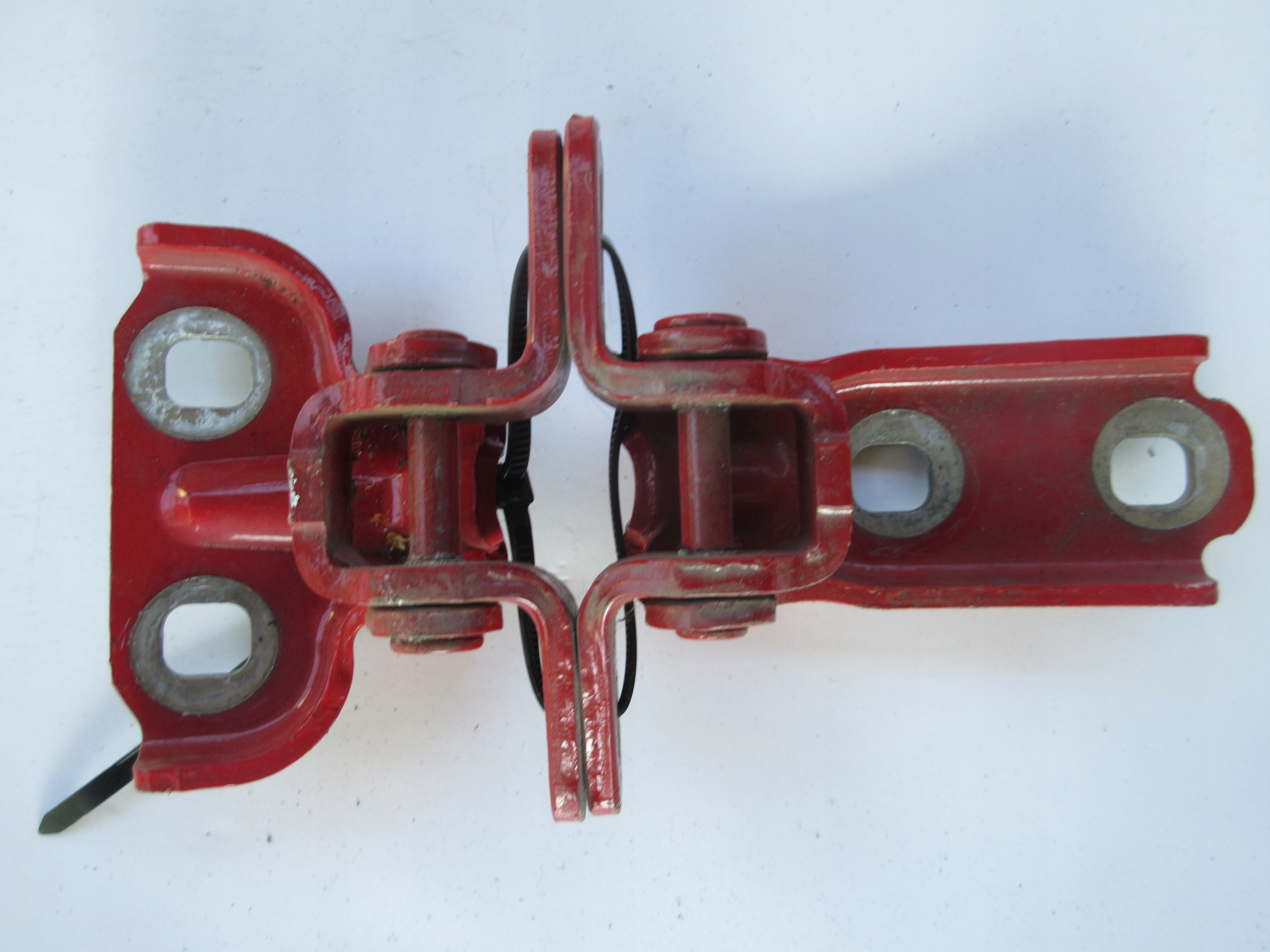 ZAWIAS ZAWIASY DRZWI PRAWY TYŁ ASTRA IV J Z50B HB