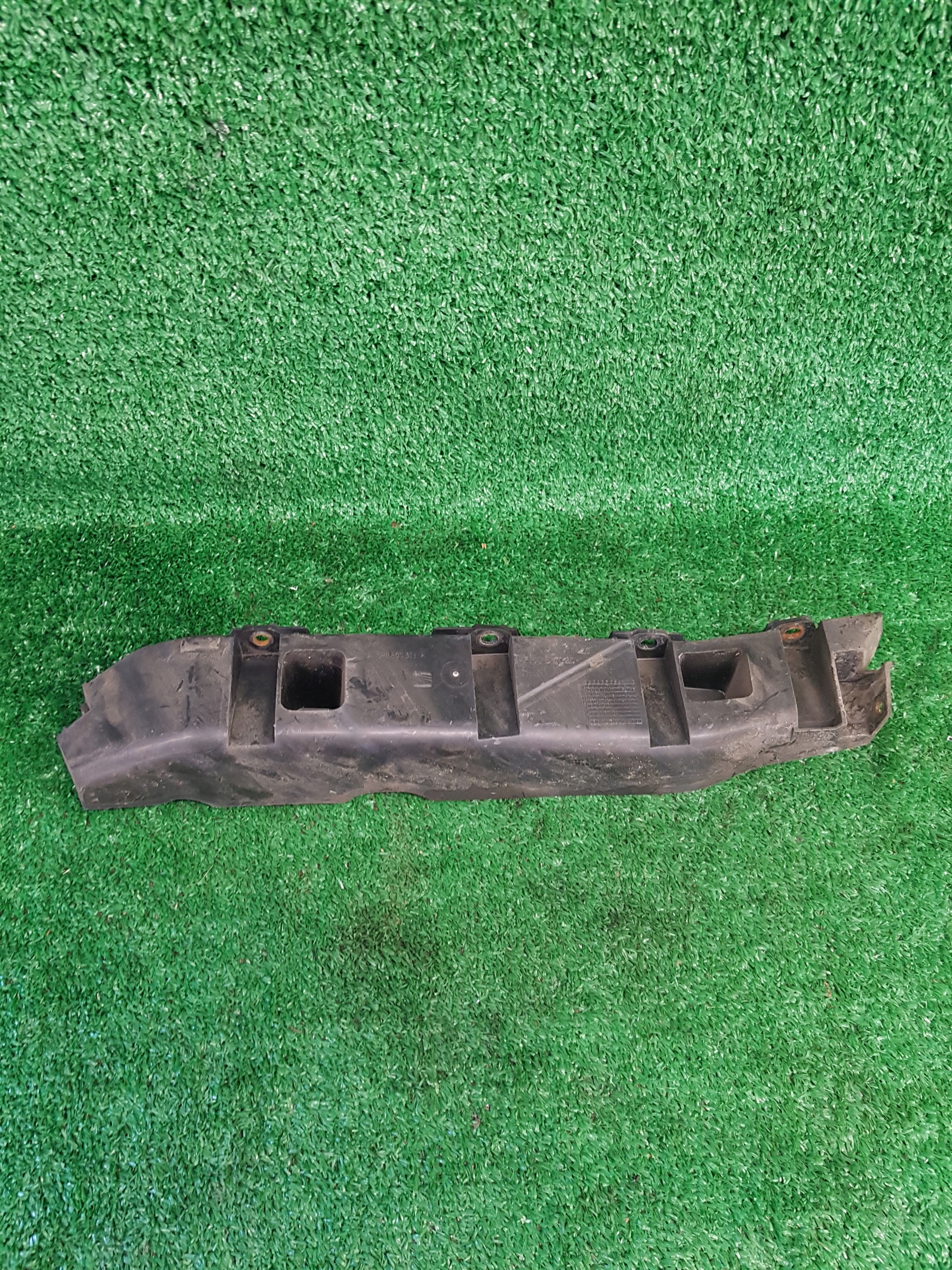 bumper bracket right rear part SEAT ALTEA XL 5P8807376A