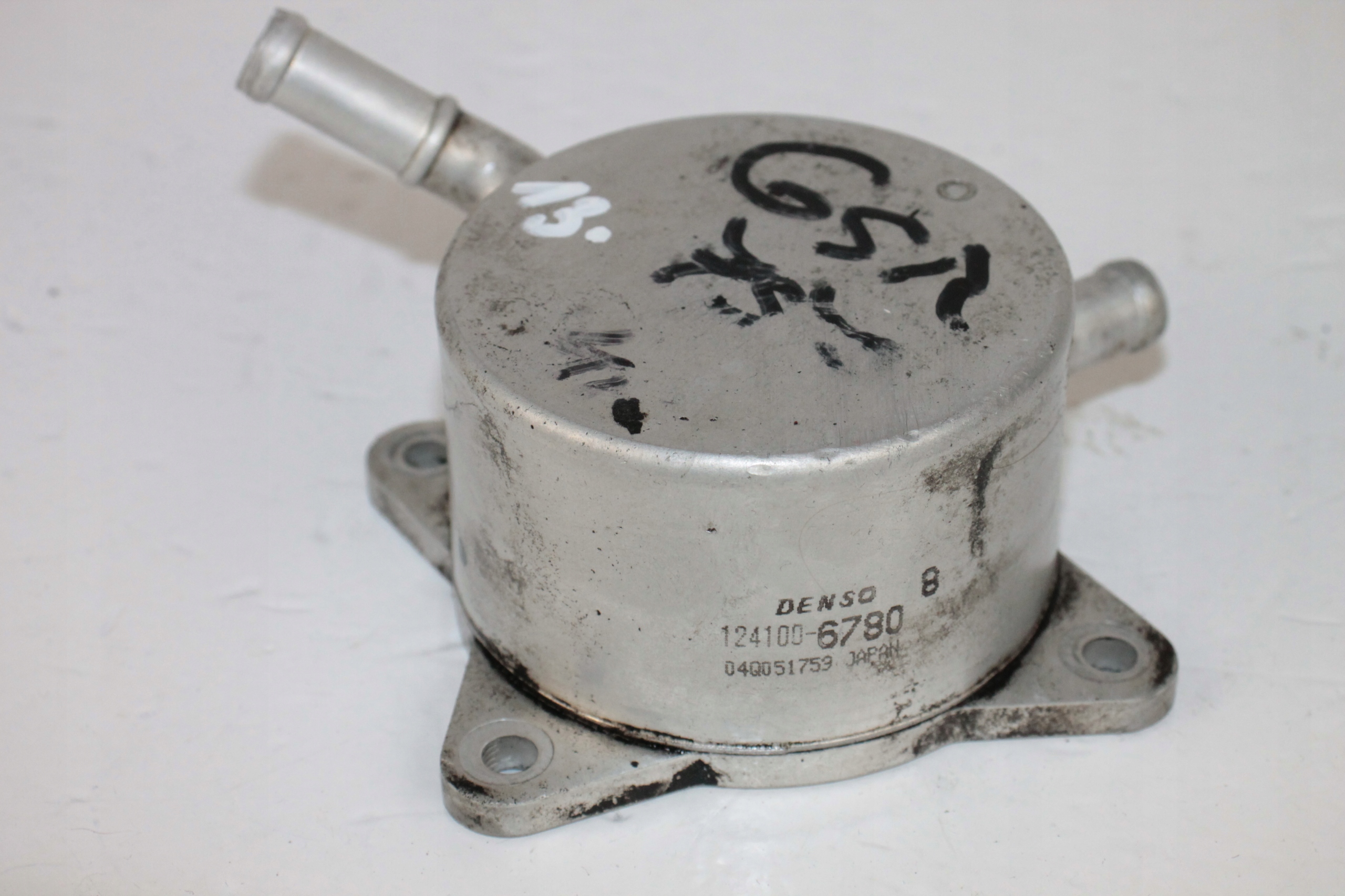 SUZUKI GSR 750 GSR750 11-16 CHŁODNICZKA OLEJU