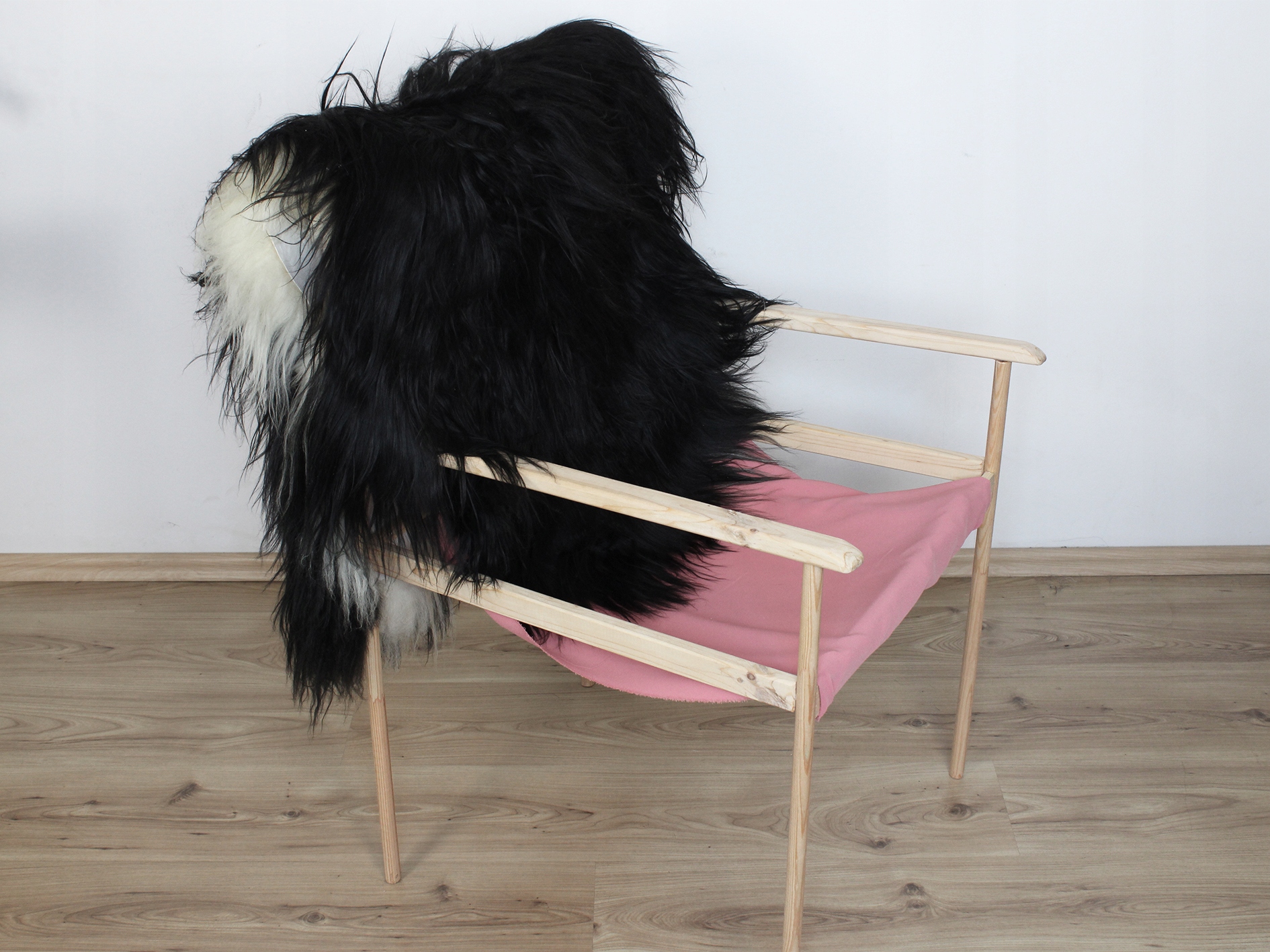 Skóra Dekoracyjna Czarna ISLAND Długość 130 cm