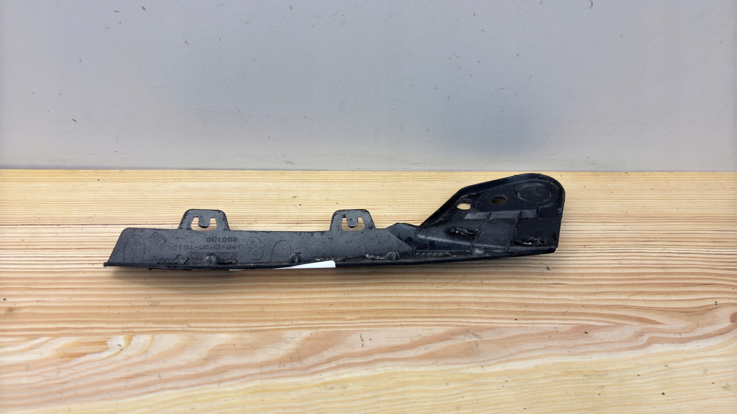 RENAULT MEGANE 2 II bumper bracket right front 8200247140 KA17/41