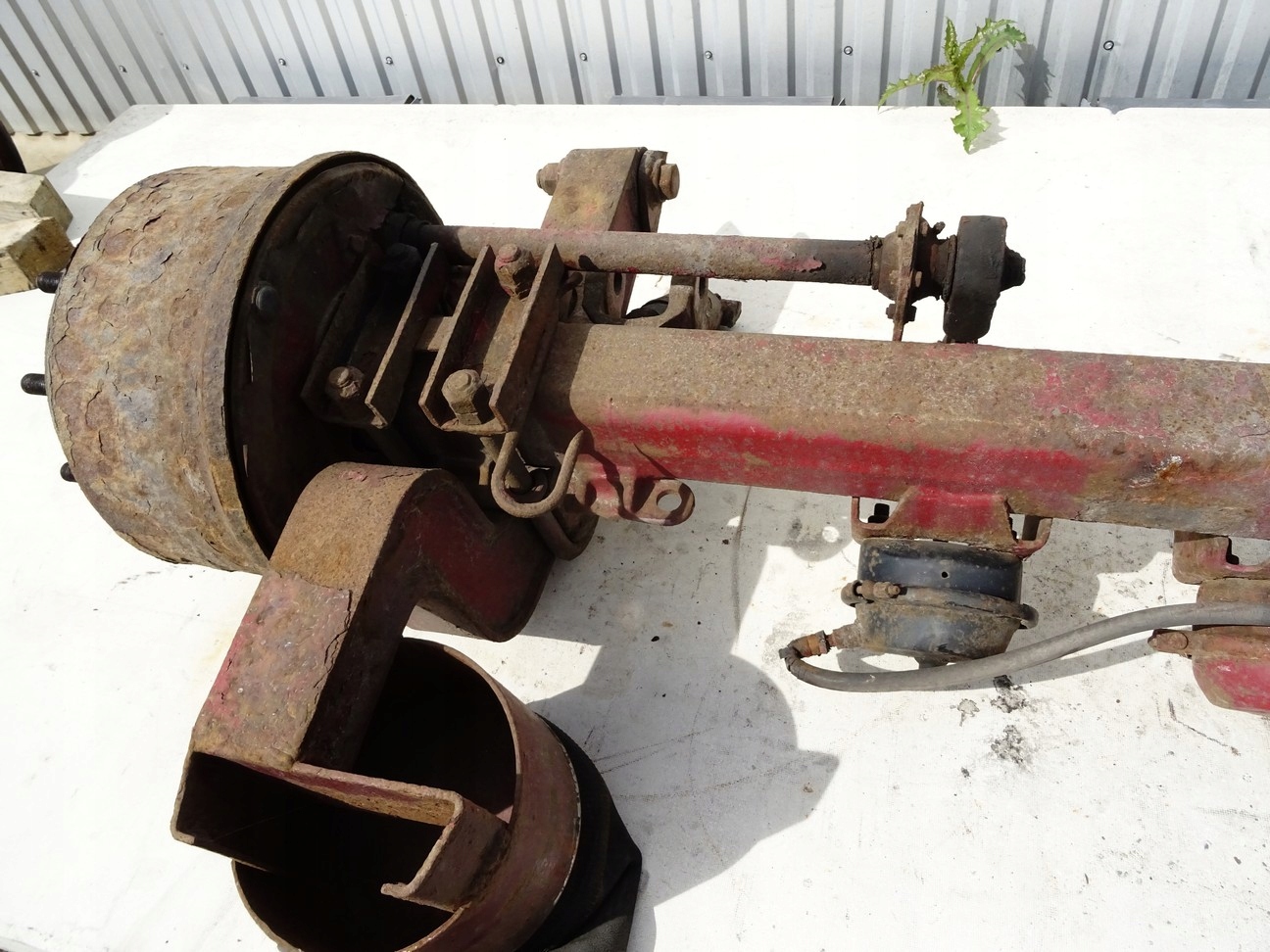 OŚ TYLNA BPW PRZYCZEPA SCHMITZ FG18 Producent części OEM