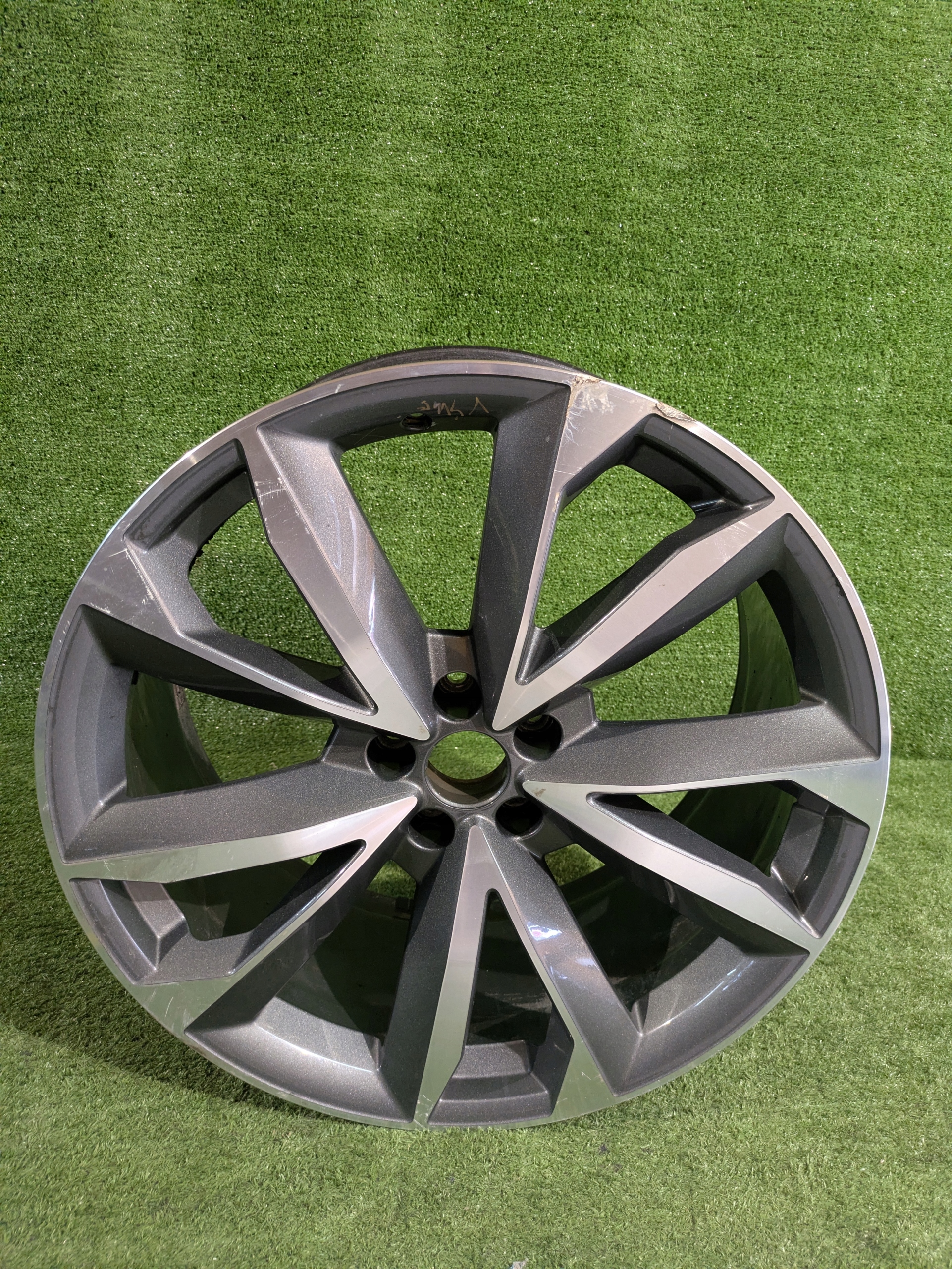disk disk hliníkový AUDI Q7 4M0 21" x 9.5J ET31 NR.F239