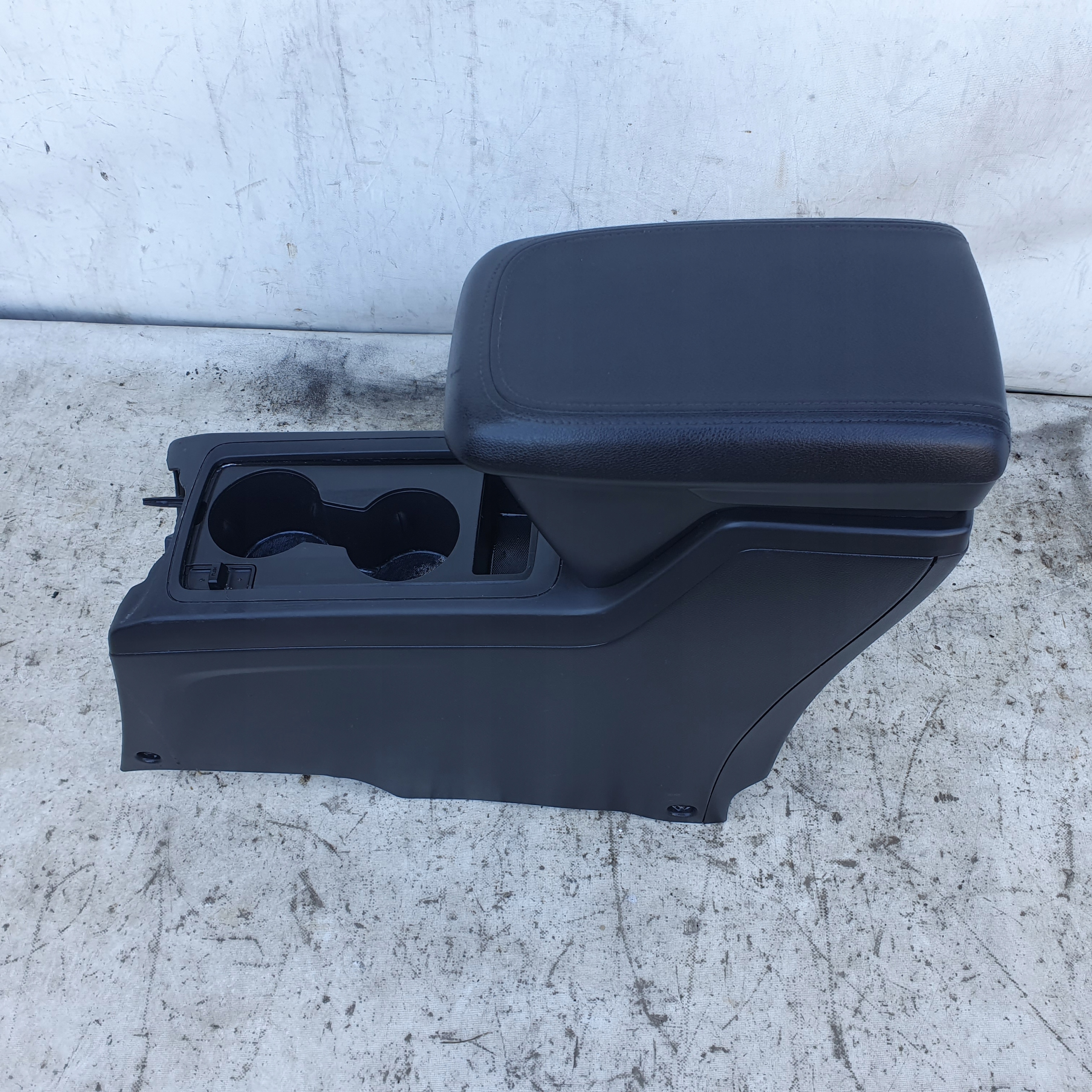 подлокотник Chevrolet CAPTIVA РЕСТАЙЛИНГ