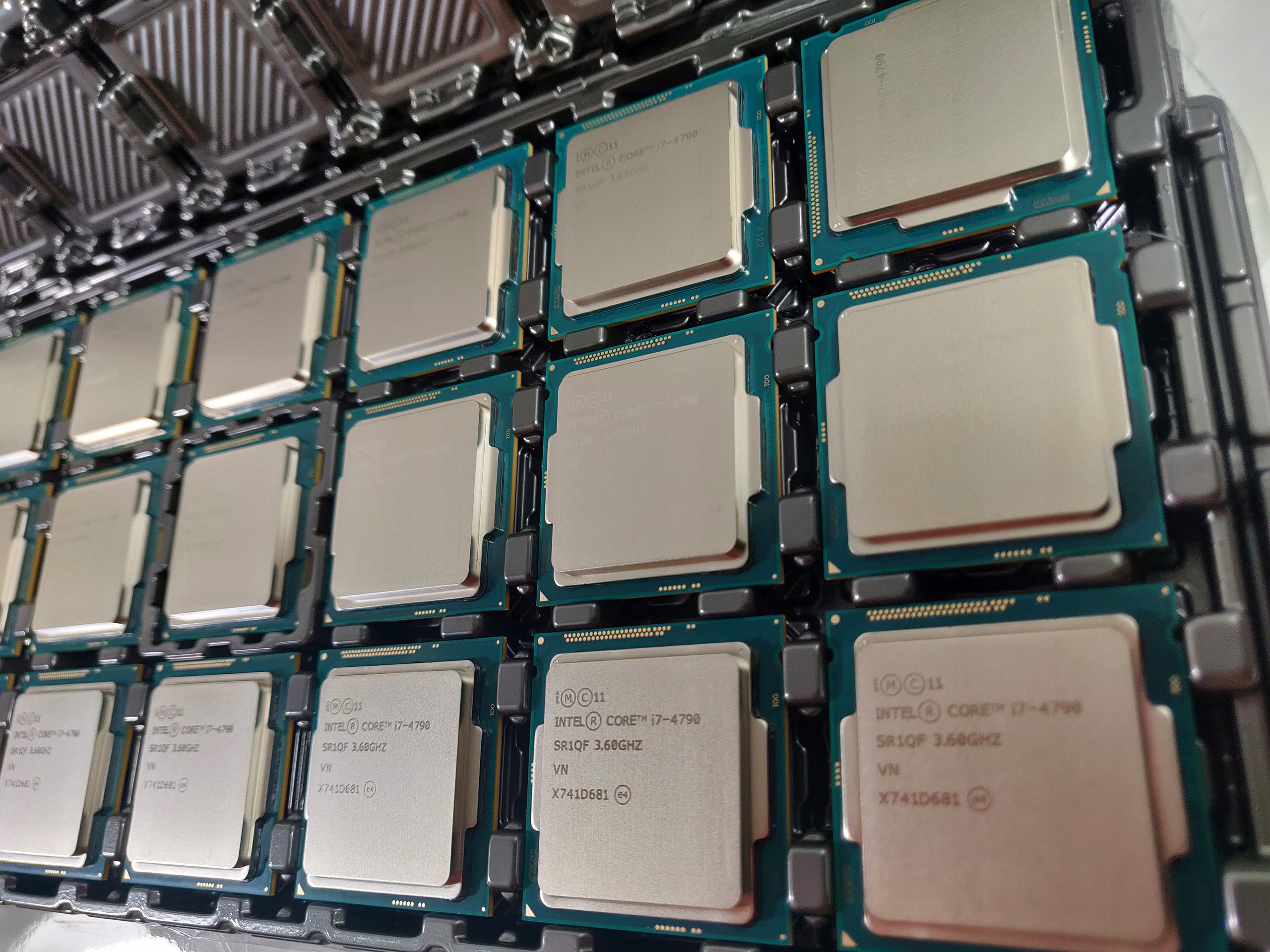 Procesor Intel Core i7-4790 + pasta Arctic MX-4 Kod producenta i74790