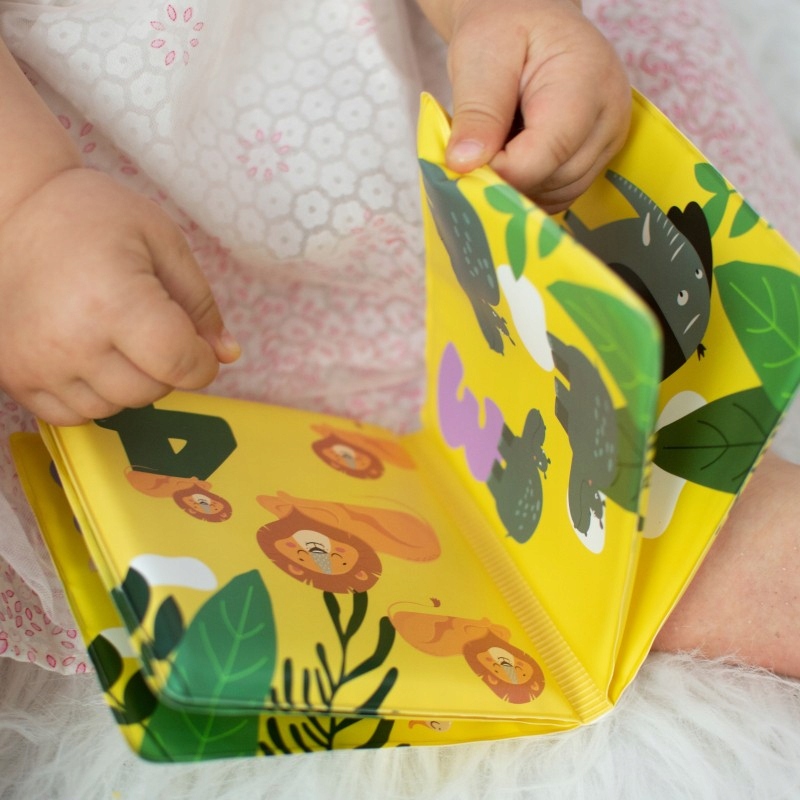 AKUKU KSIĄŻECZKA EDUKACYJNA MIĘKKA KĄPIELOWA DO WODY Z PISZCZKIEM A0474 Marka Akuku