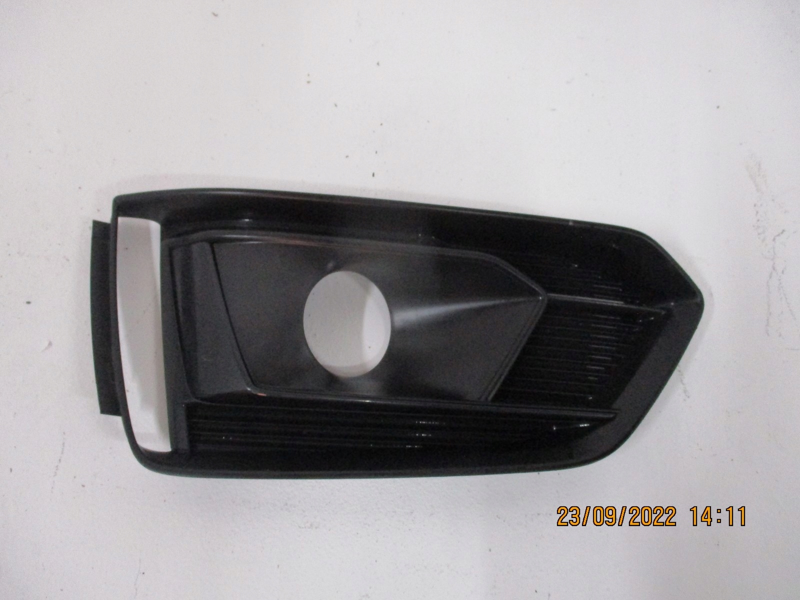 frame grid AUDI A5 8W6 8W6807681