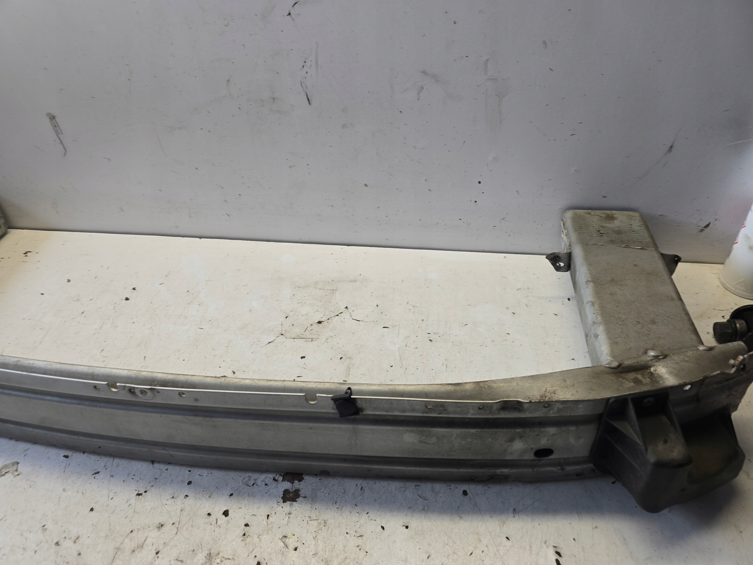 OPEL ZAFIRA C bumper support front pillar below front bumper Z176