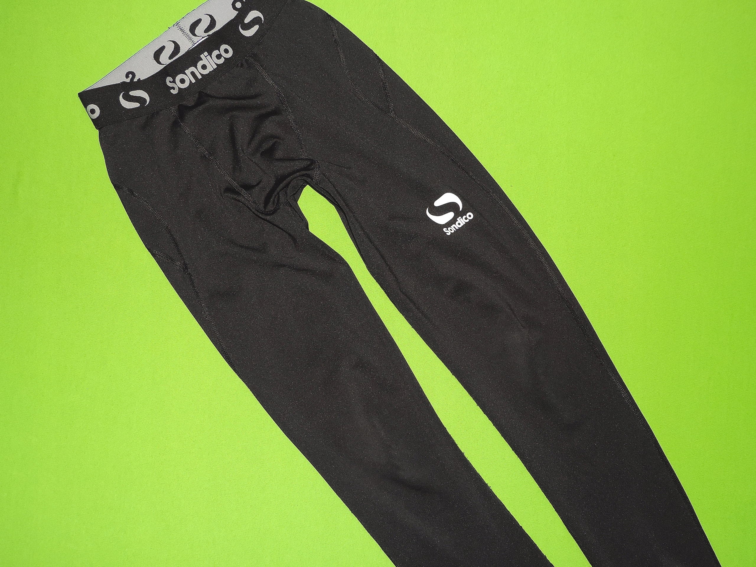 SONDICO__CHŁOPIĘCE SPORTOWE GETRY__146 Marka Sondico