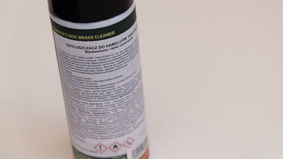 Test odtłuszczacza do tarcz hamulcowych FENWICK’S Disc Brake Cleaner