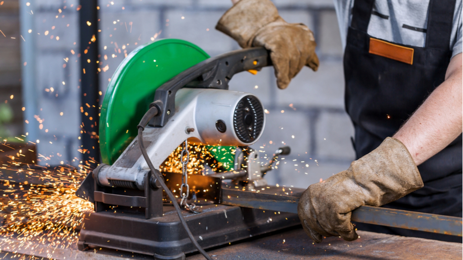 Na stavbu vyberáme pílu