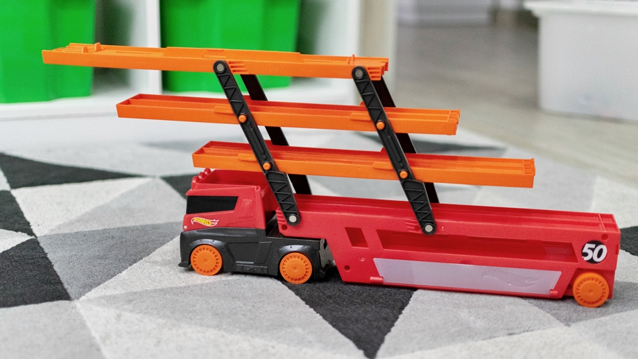 Rozkladací ťahač Hot Wheels