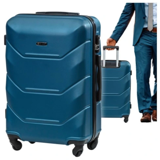 niezalecane zdjęcie – przedstawia produkt w różnych ujęciach i z modelem