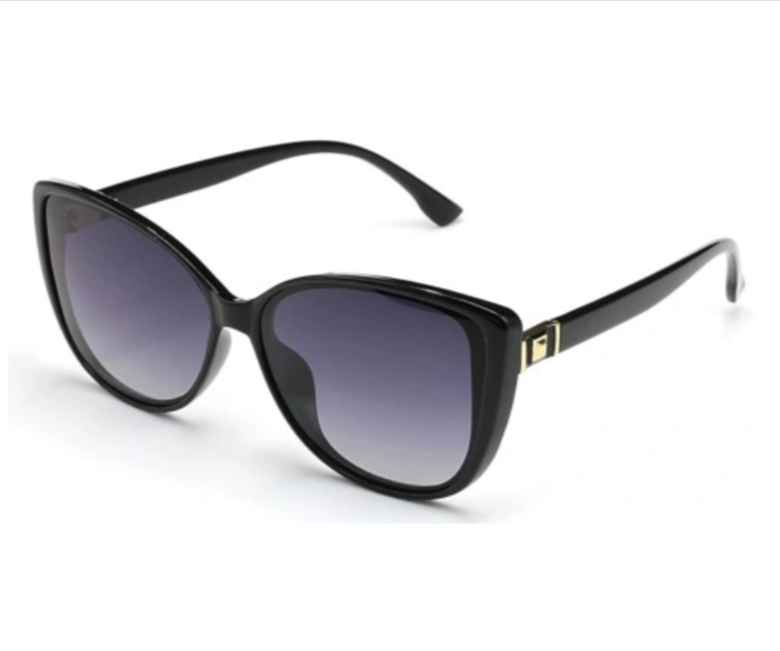 Rekomendowane zdjęcie: jedno ujęcie okularów przeciwsłonecznych z przodu, pod kątem.