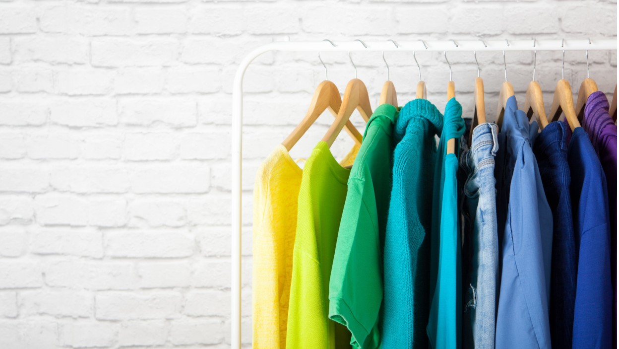 Przechowywanie ubrań. Nietypowe rozwiązania wg Marie Kondo i The Home Edit  - Allegro.pl