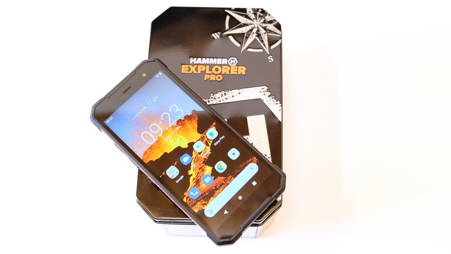smartfon Hammer Explorer Pro na pudełku smartfon Hammer Explorer Pro na pudełku