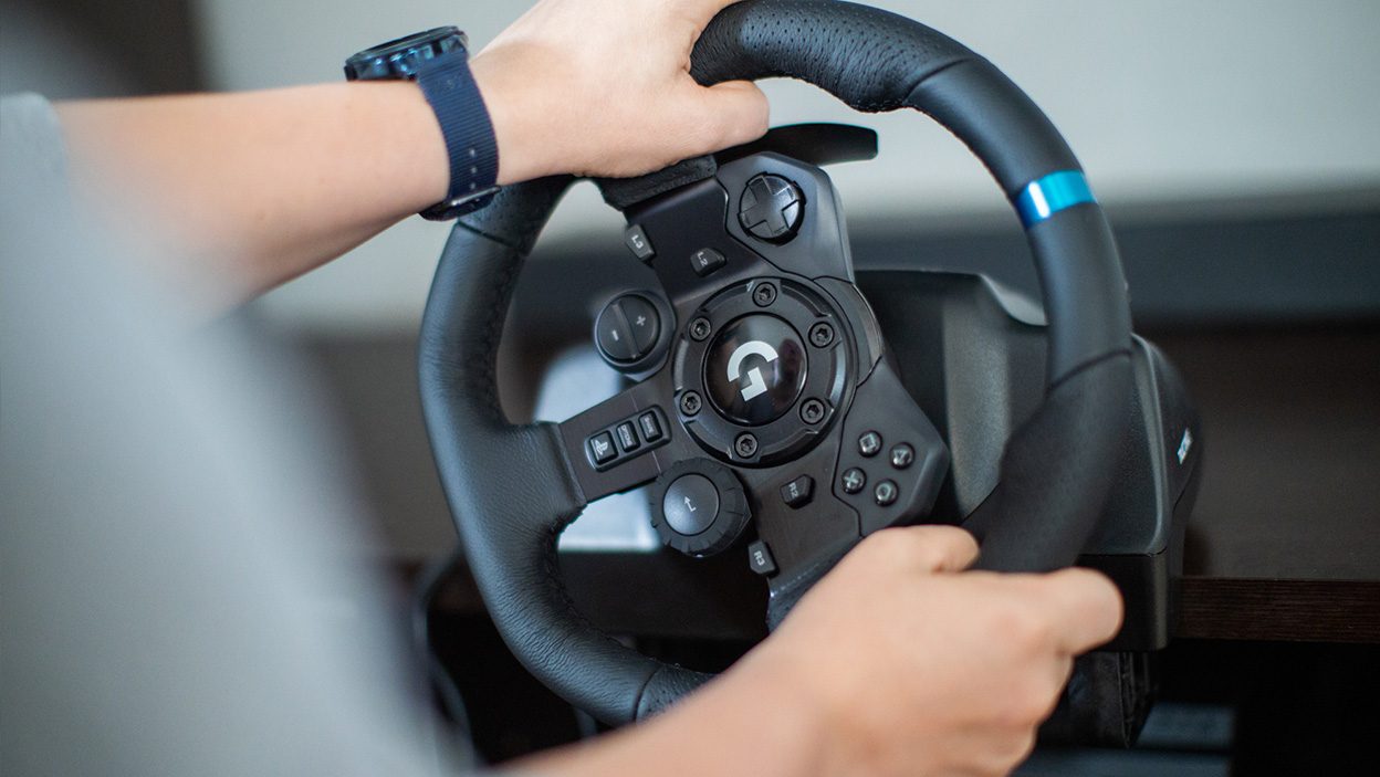 Руль logitech driving force gt g 29. Oklick w-3 sportline педали. Работает руль на андроид. Руль для телефона. Контроллеров для logitech g29.