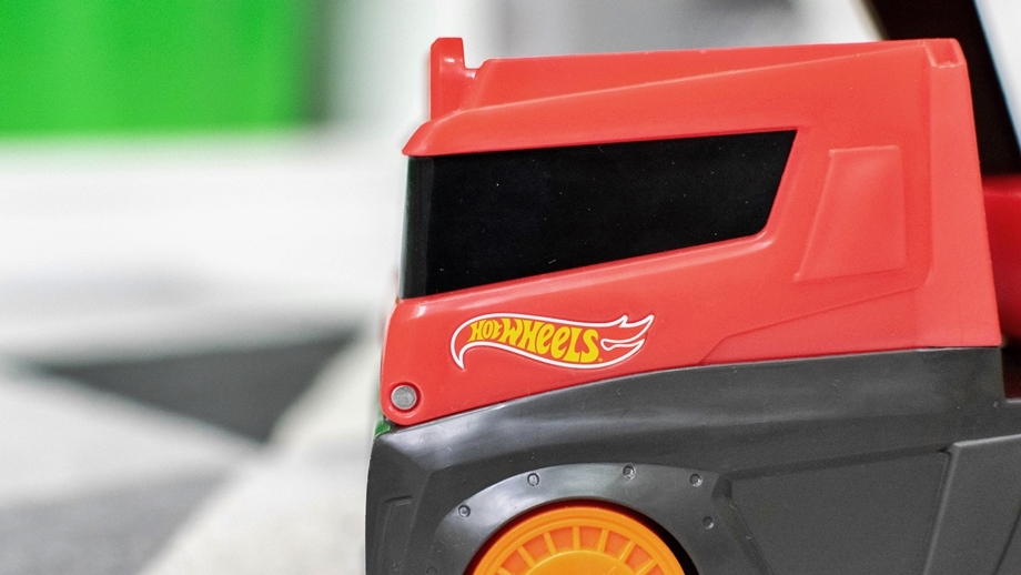 Logo Mega Transporter Hot Wheels