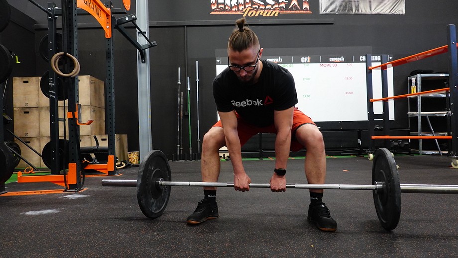 sumo deadlift 1