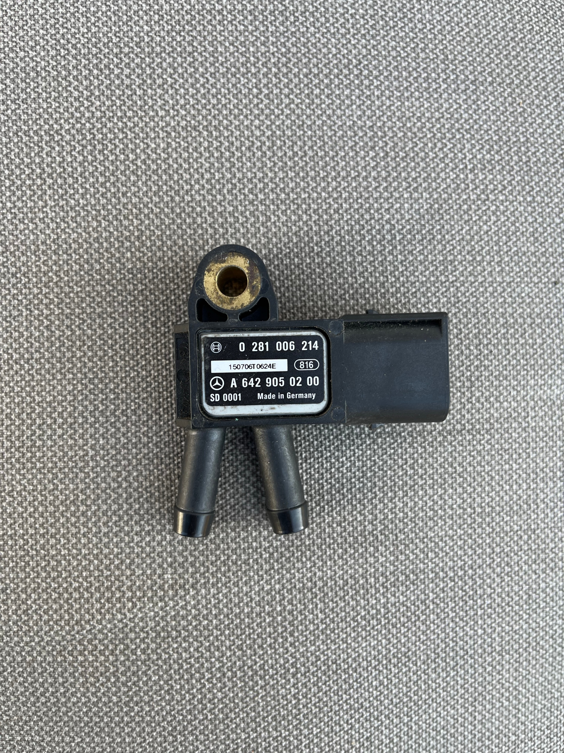 ДАТЧИК ТИСКУ ВИХЛОПНИХ ГАЗІВ MERCEDES НОМЕР KAT. A 6429050200 BOSCH 0281006214 