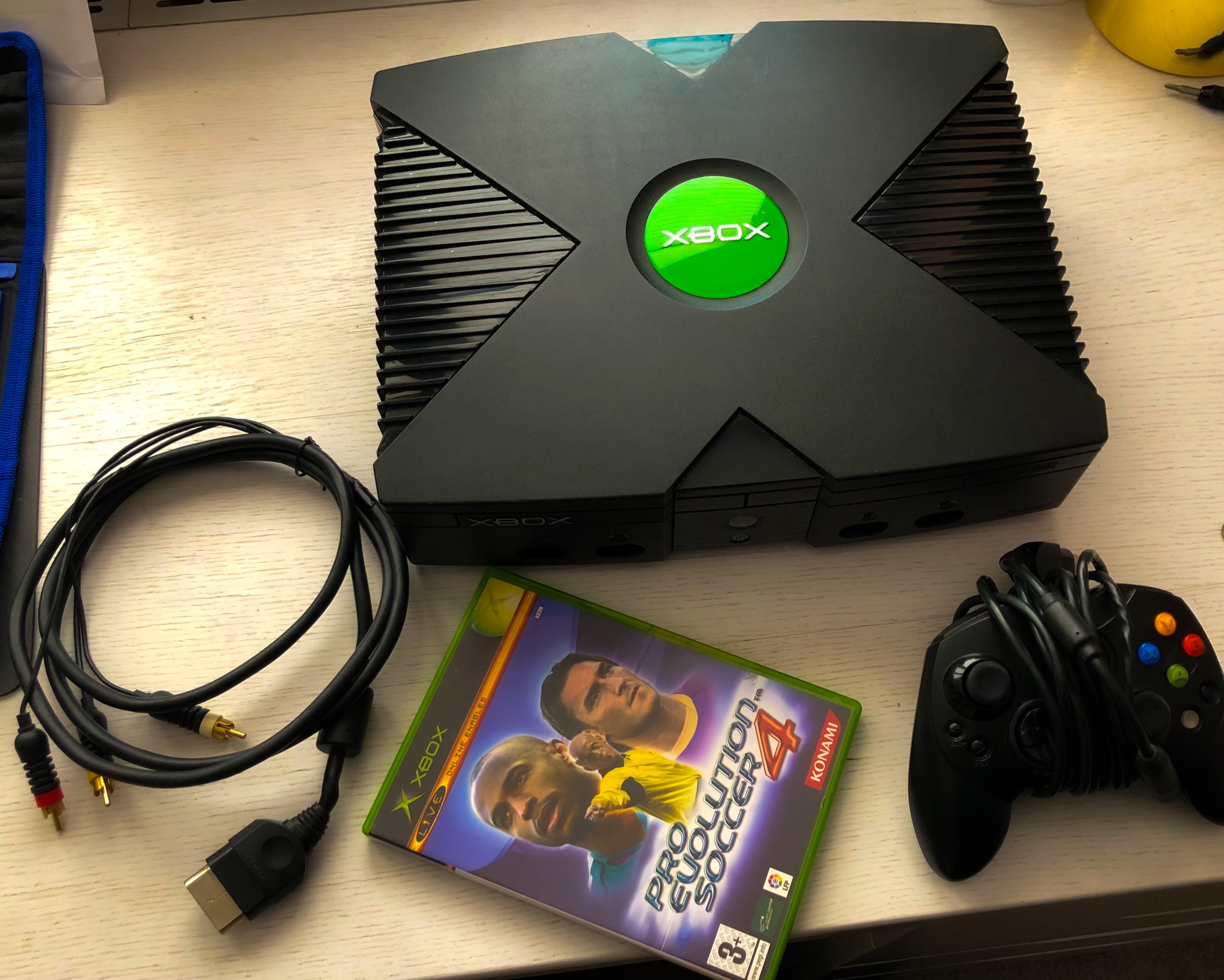 Xbox classic (original Xbox) z padem, grą i kablem Gdańsk Kup teraz