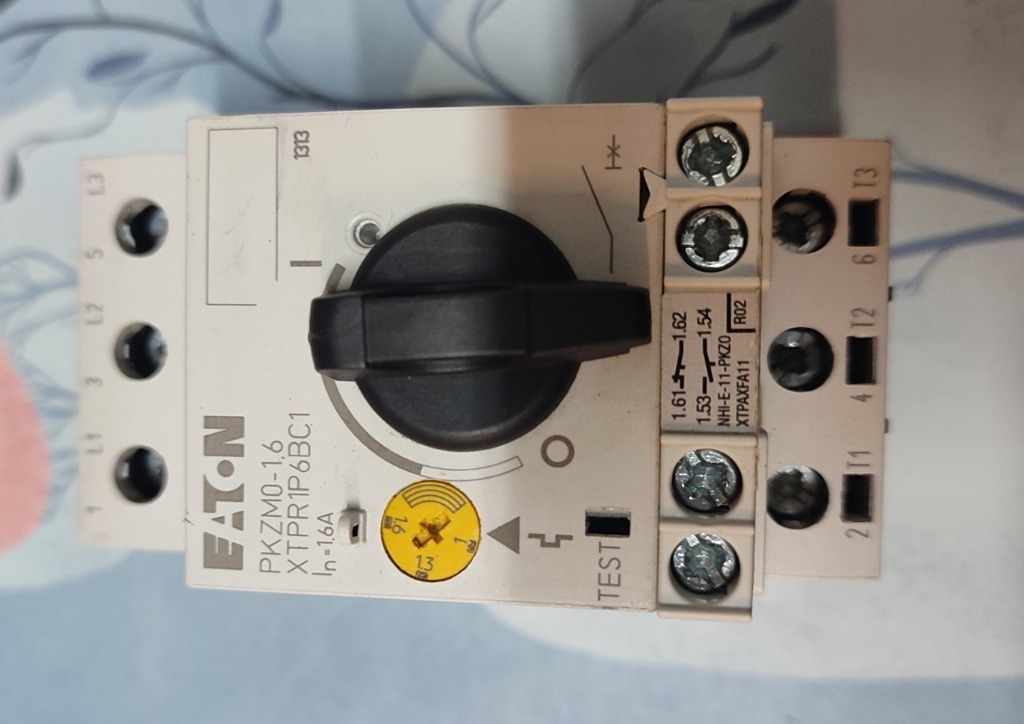 Wyłącznik silnikowy Eaton PKZMO-1,6 | Babimost | Kup teraz na Allegro ...