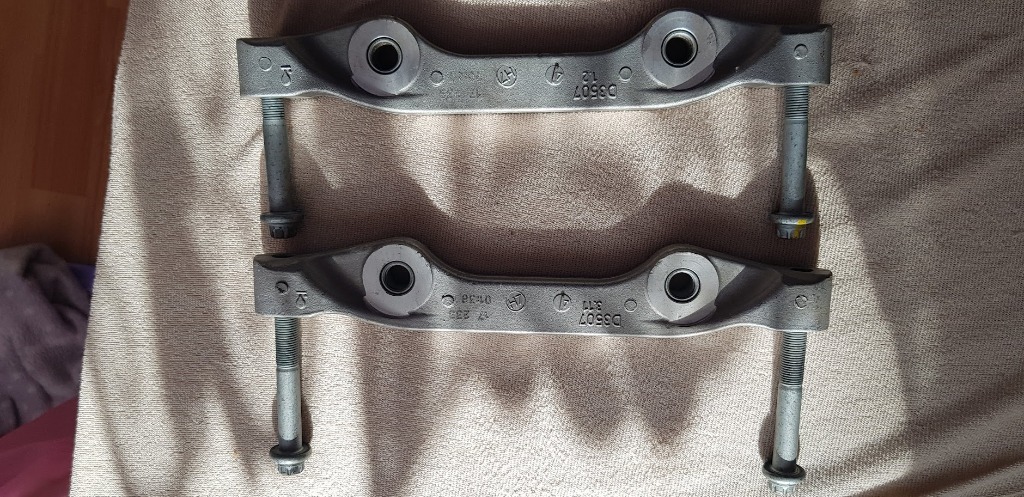 Akebono rs4 b9 q7 adapter jarzmo 375 mm - D3507 | Sietesz | Kup teraz ...