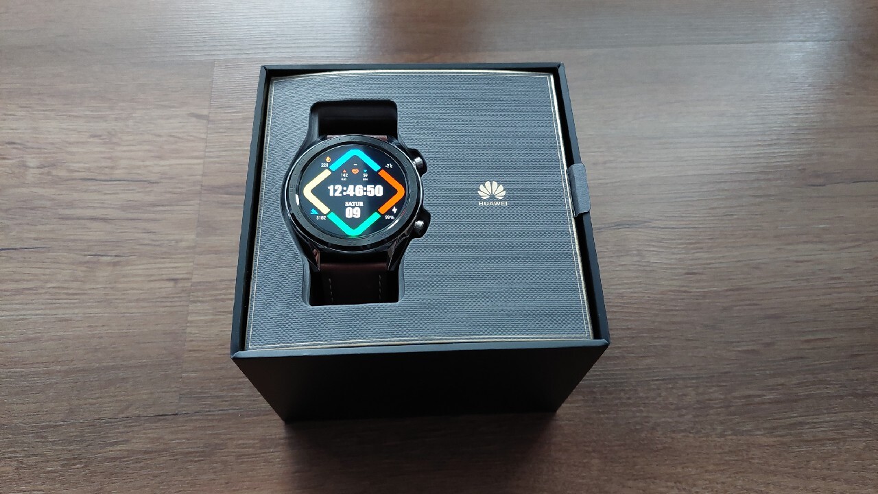 Huawei watch gt classic top