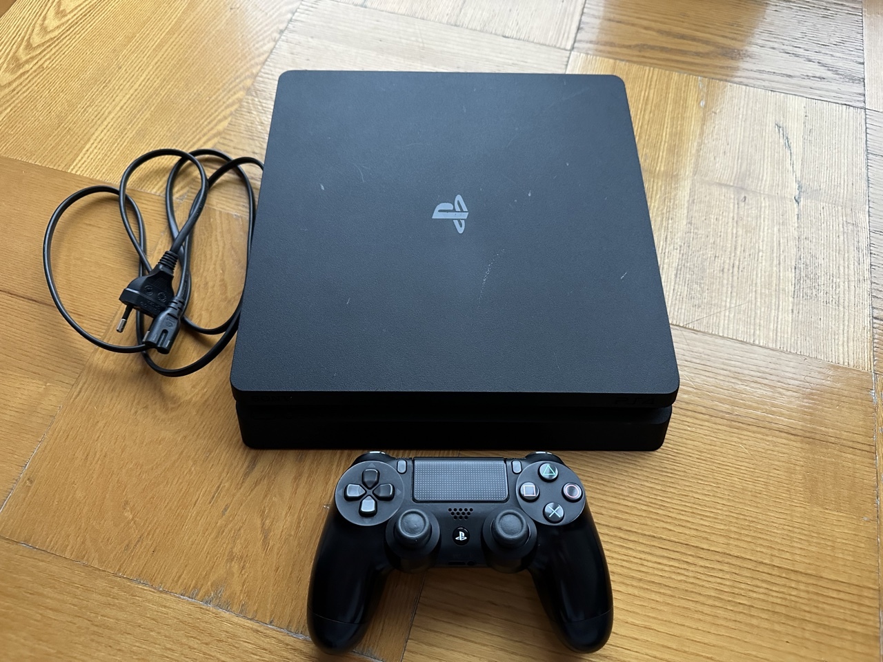 Konsola PlayStation 4 PS4 Slim 500GB | Ryki | Kup na Allegro Lokalnie