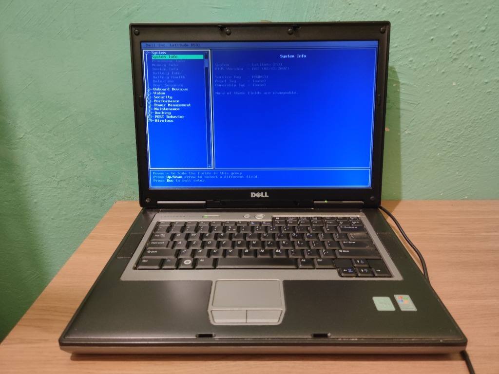 Laptop Dell Latitude D531 AMD 2.00 GHz 1 GB (C8) Warszawa Licytacja