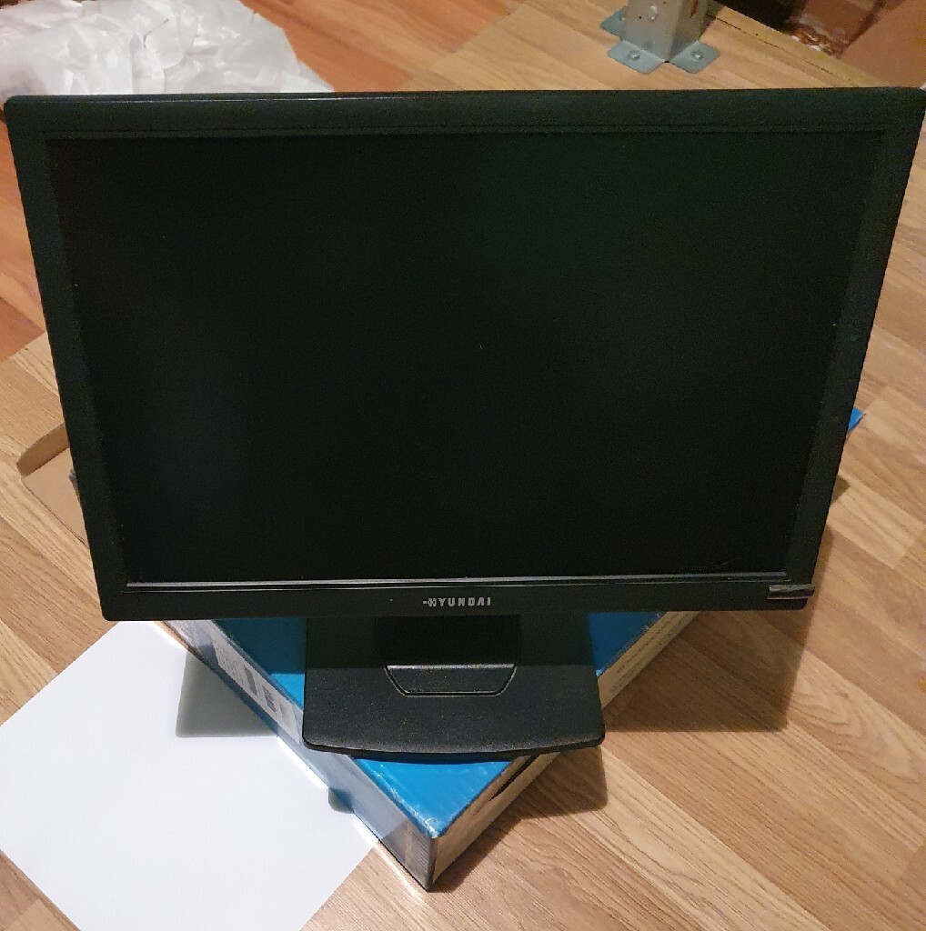 Monitor LCD Hyundai X90W 19" Plewki Kup teraz na Allegro Lokalnie