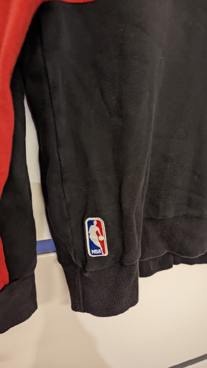 Zdjęcie oferty: Chicago Bulls NBA adidas Originals jacket