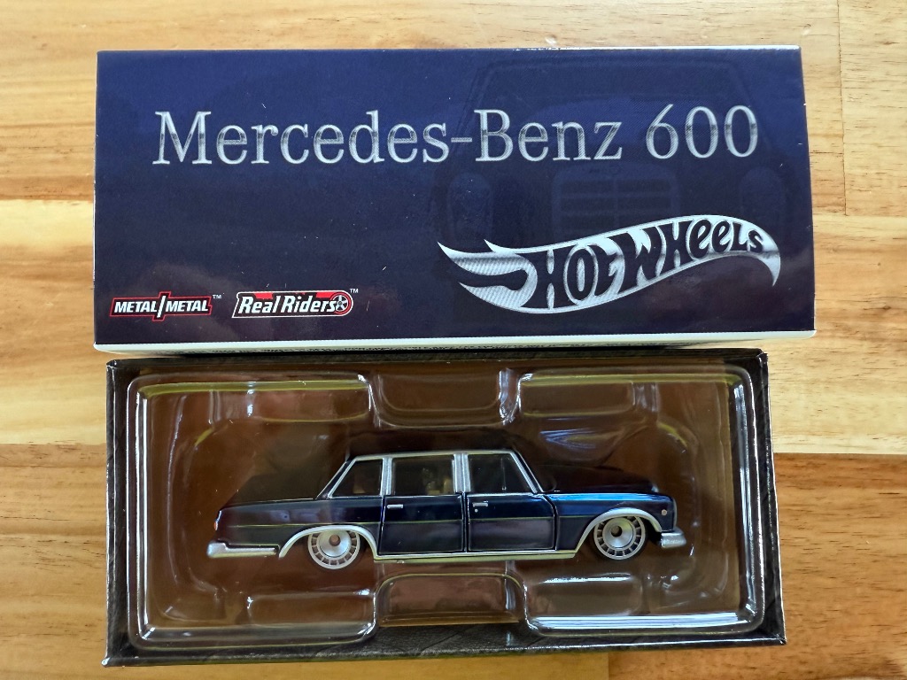 Hot Wheels Collectors RLC Exclusive 1964 MercedesBenz 600