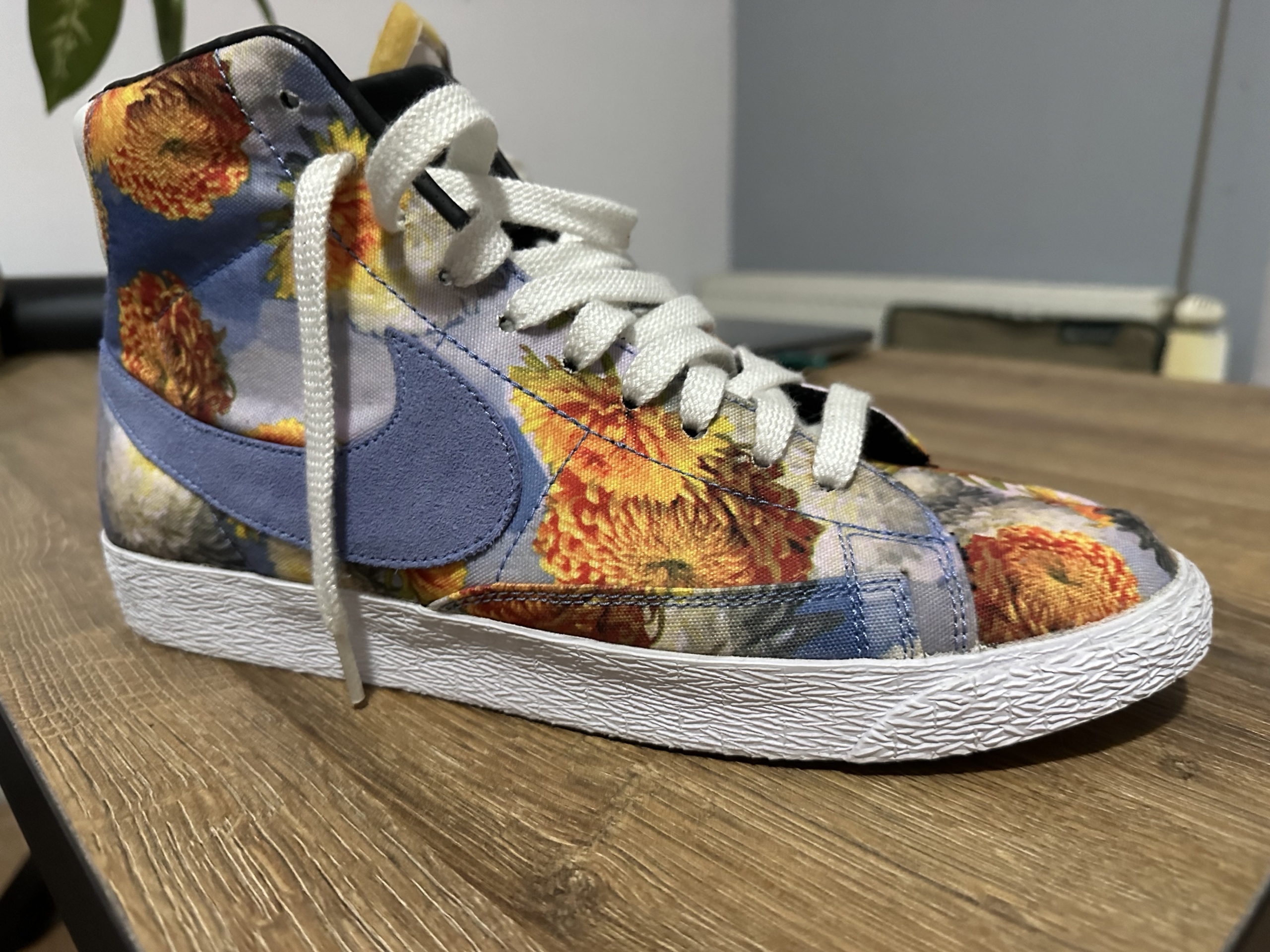 Nike blazer top floral pack