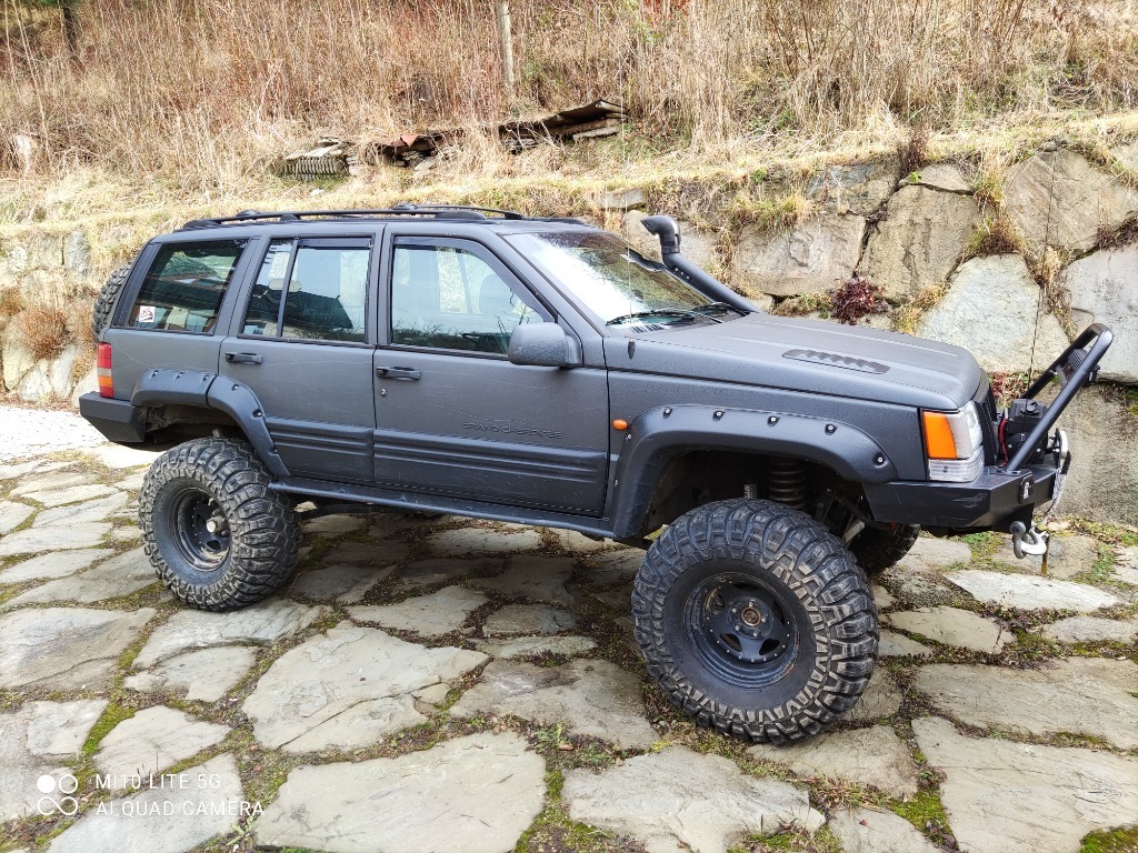 Jeep grand Cherokee 5,9 Lx Offroad Cena 45800,00 zł