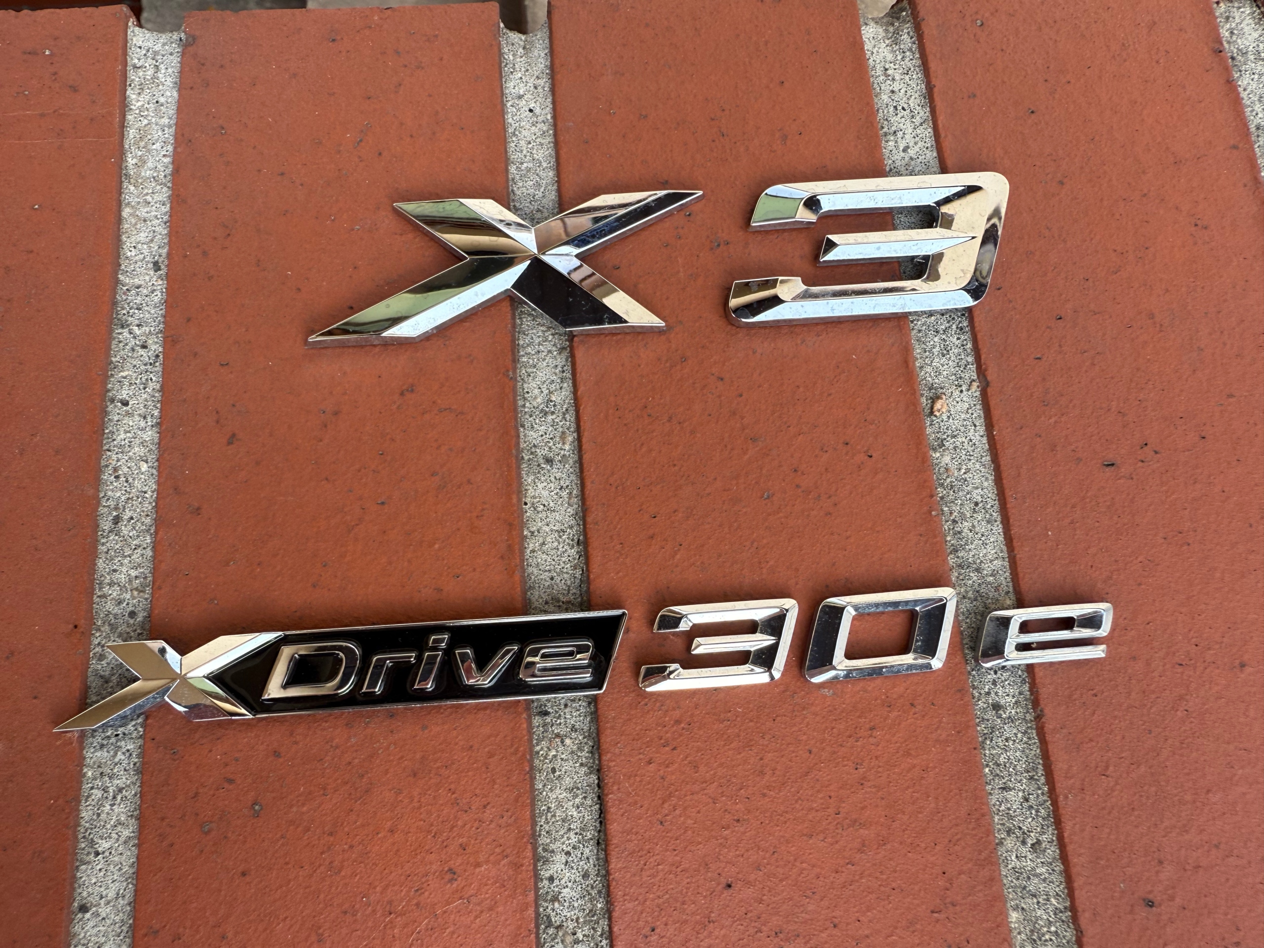 ЕМБЛЕМИ BMW X3 XDRIVE 30E 