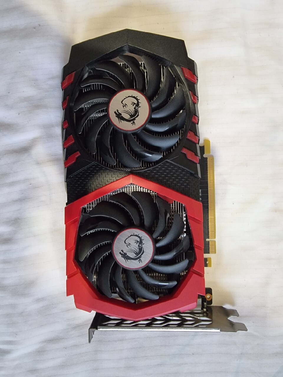Karta graficzna NVIDIA GeForce GTX 1050 Tu 4GB Czarna G rna