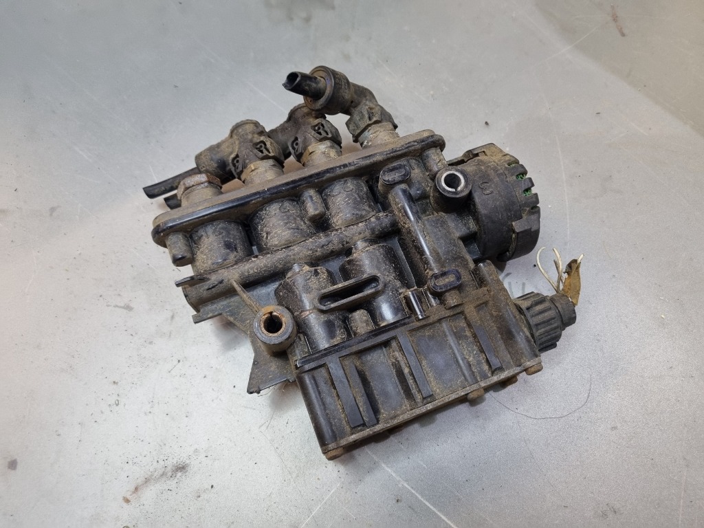 КЛАПАН ПОДУШОК ECAS RENAULT DXI VOLVO FH FM 13 K019821 
