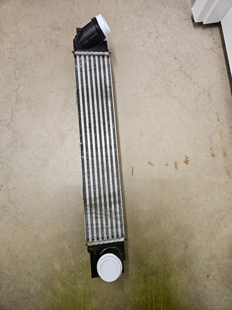 ІНТЕРКУЛЕР BMW X2 U10 X1 U11 U06 U25 F66 NR 17519846914 