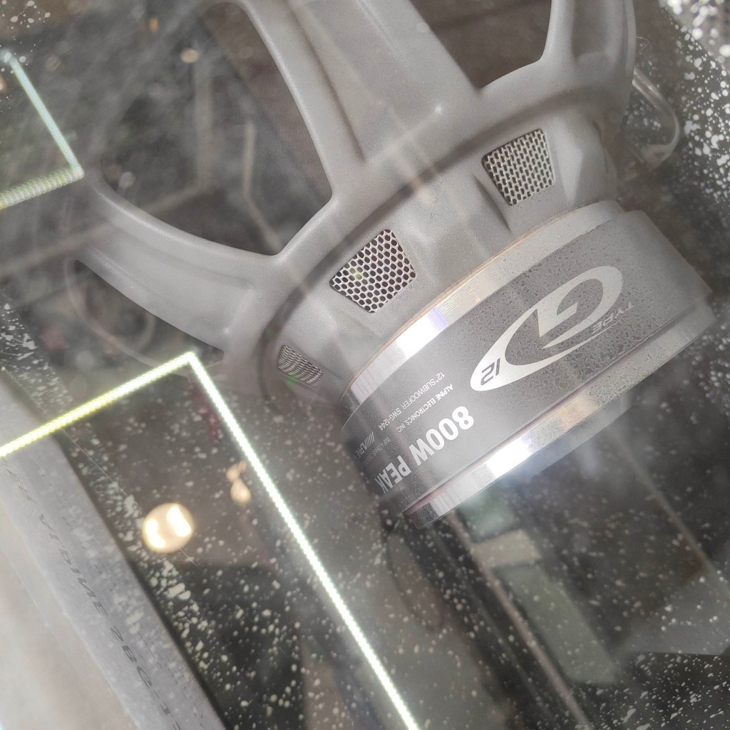 Subwoofer samochodowy Alpine SBG-1244BP 250 W | Łódź | Kup teraz na ...