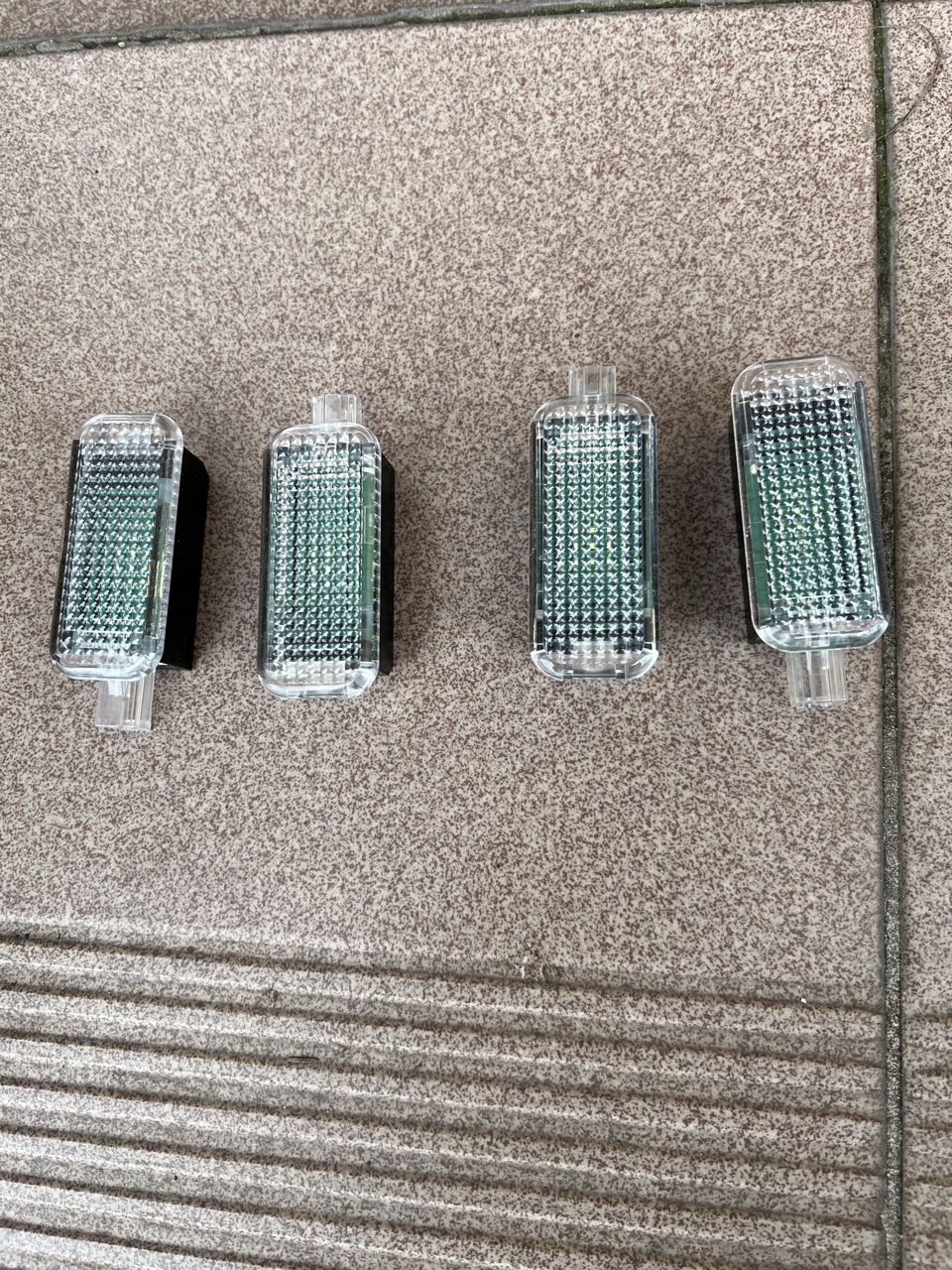 4X ОРИГІНАЛ ЛАМПОЧКИ AUDI OE 4G0947415 СТАН IDEALNY. 