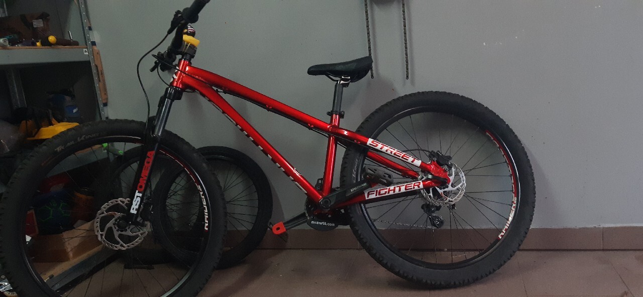 Dartmoor street fighter 2020 *dużo ulepszeń* Chodzież Ogłoszenie na