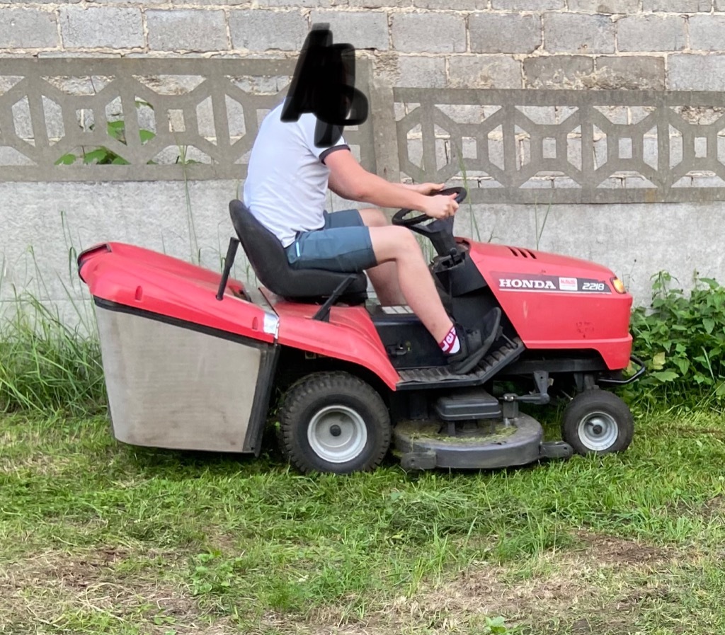 Honda 2218 ride on mower clearance